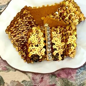 GOLD SEQUINED STRETCHY BELT